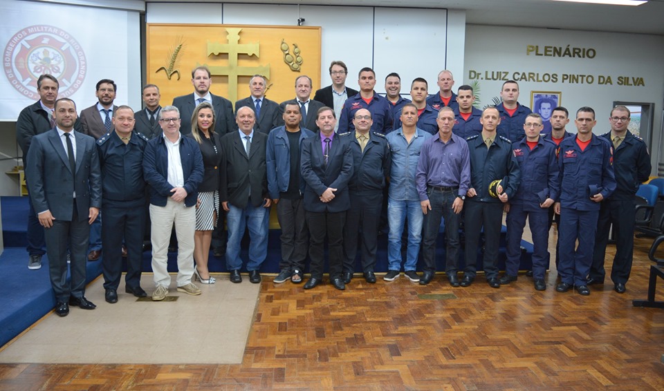 Homenagem ao Corpo de Bombeiros